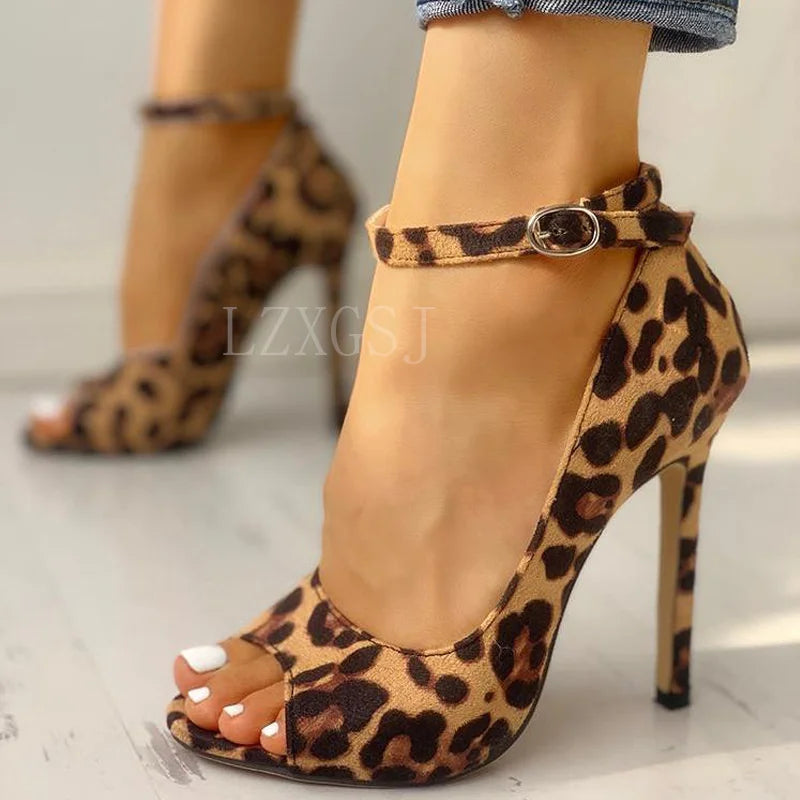 donnafashion.co - אופנת נשים - סנדלי עקב - סנדלי עקב LEOPARD